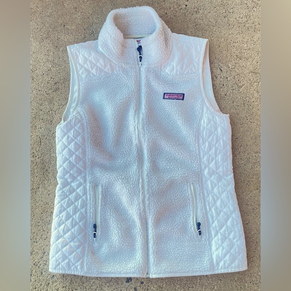 Vineyard Vines Jackets & Blazers - Vineyard vines white Sherpa Fleece Vest Size XSmall